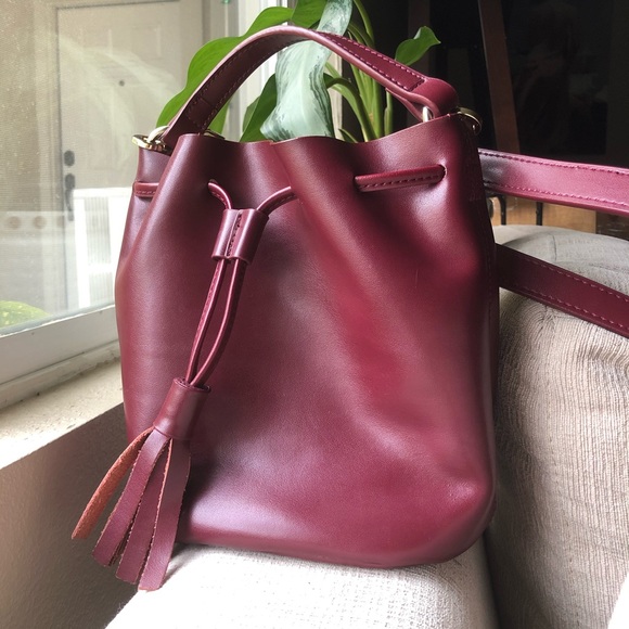 KC Jagger crossbody ox-blood colored bag!❤️ - Picture 7 of 7